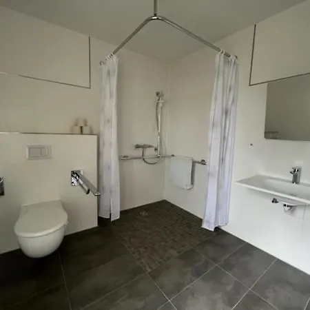 Gaestehaus - Alte Schule Gohlis دريسدن